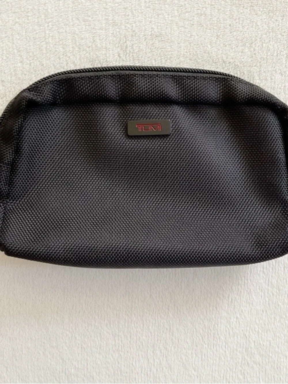 TUMI Delta Black Ballistic Nylon Travel Zip Pouch Toiletry Bag EUC